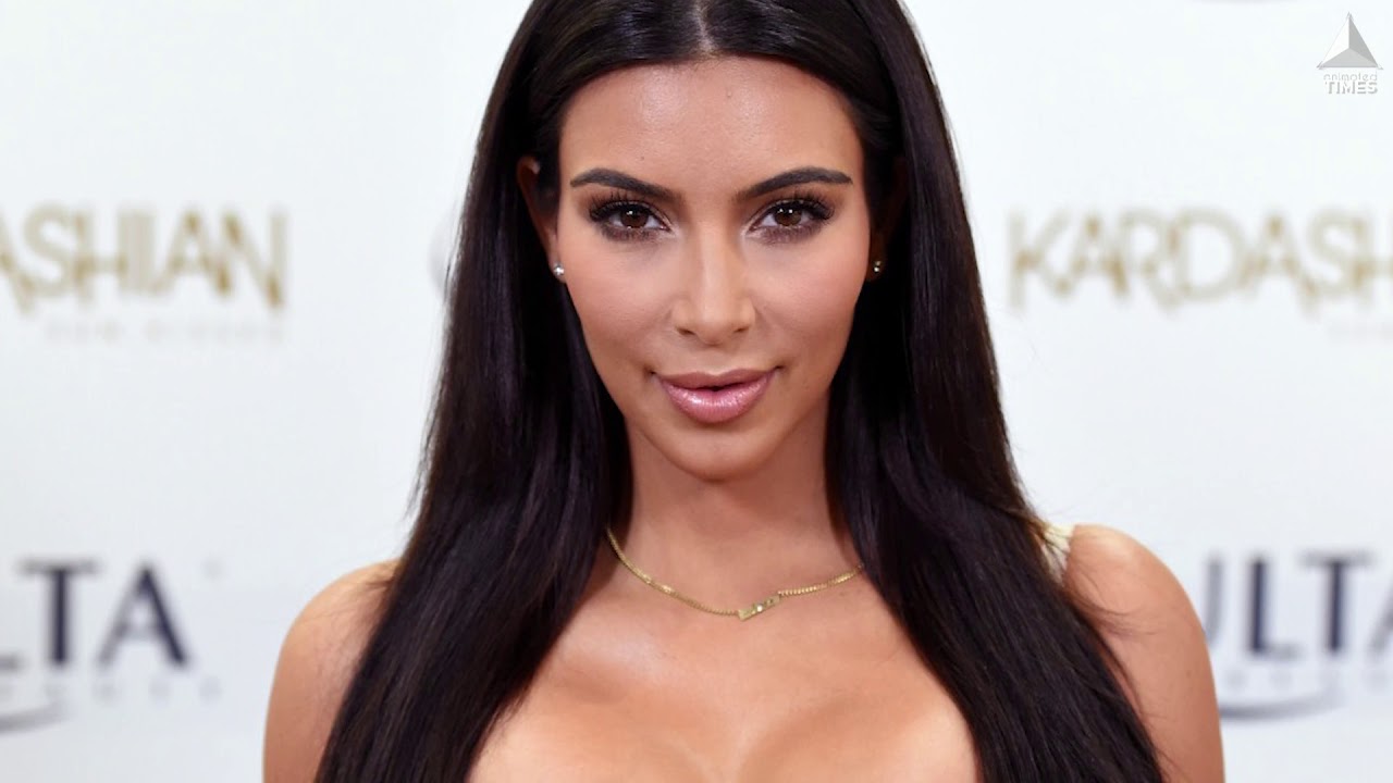 The Real Reason Kim Kardashian Never Smiles In Photos Anymore