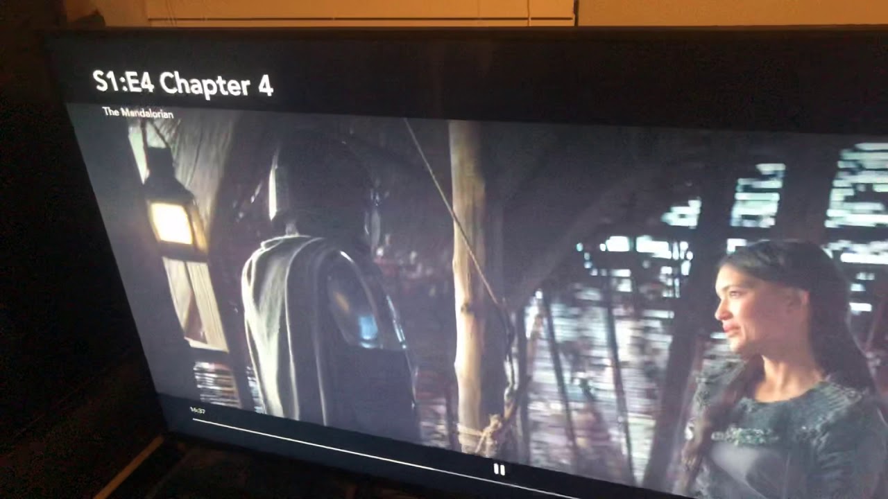 Boom Mic exposed in Mandalorian chapter 4