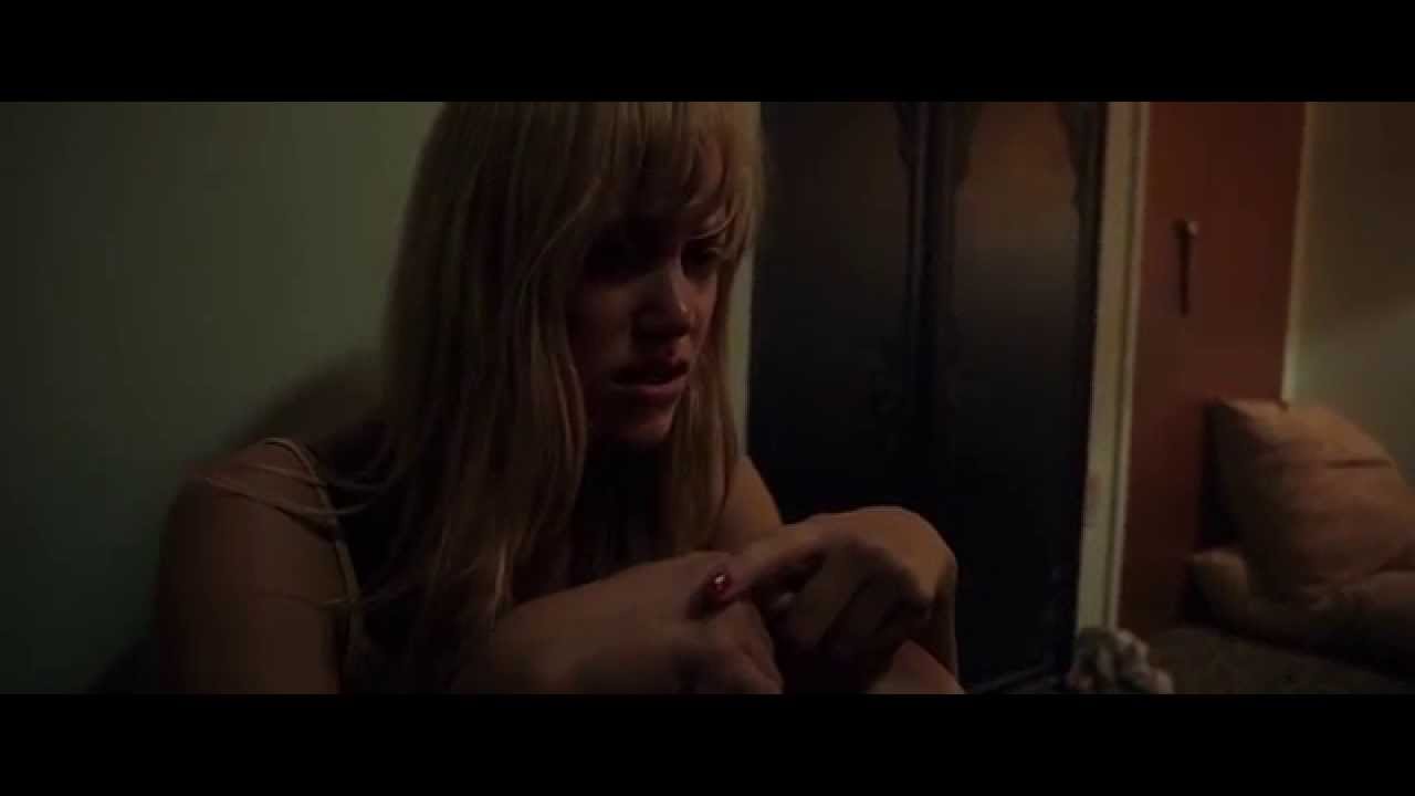 It Follows (2014) - The arrival of a tall man