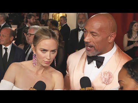 Emily Blunt CRASHES Dwayne Johnson’s Oscars Interview (Exclusive)