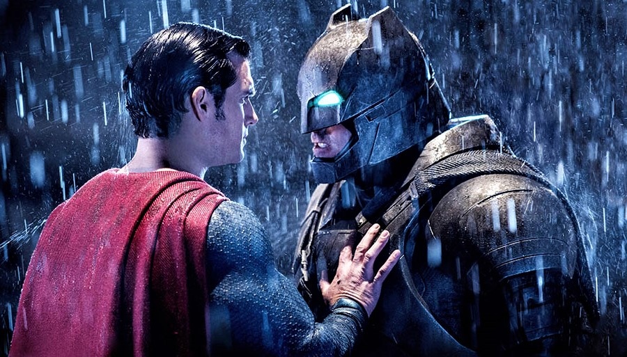 Director Zack Snyder Explains ‘Martha Plot-Hole’ In BvS: Dawn Of Justice
