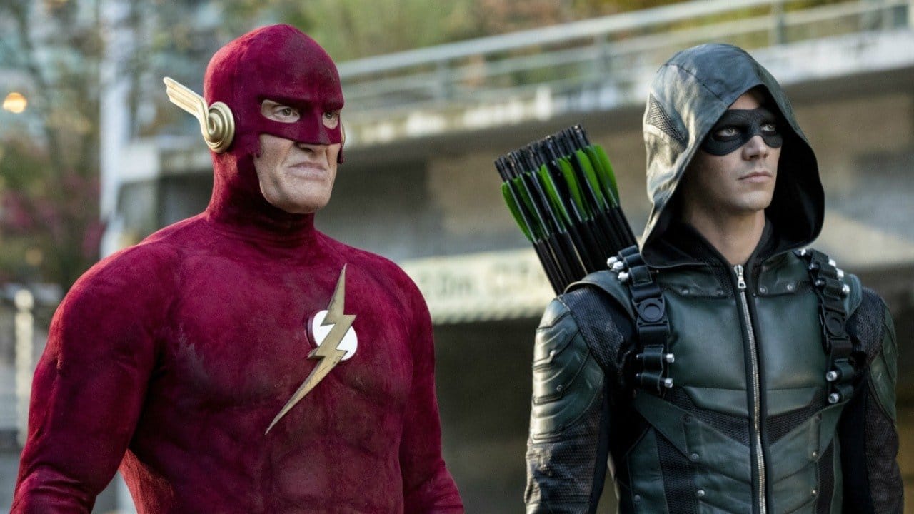 One Arrow Fan Theory Comes To Life In ‘Elseworlds’