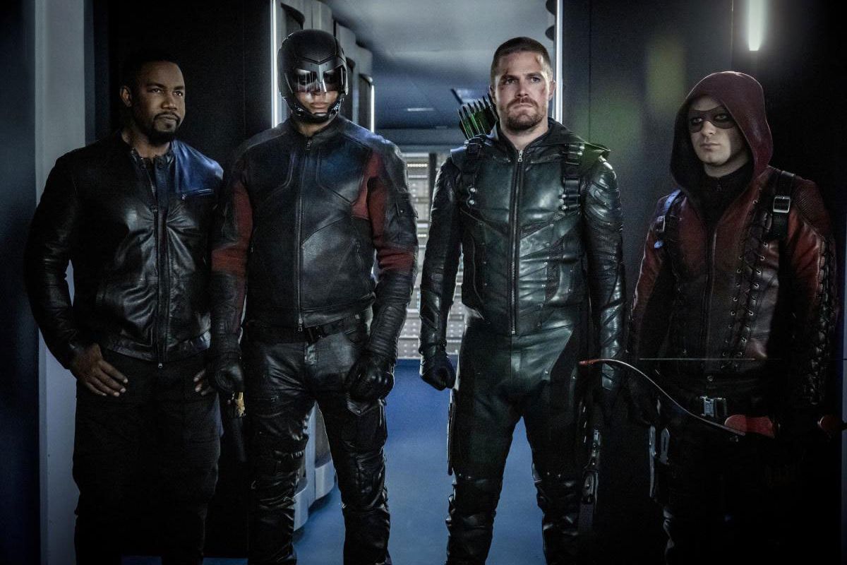 Arrow: All the Characters in Final Season Trailer