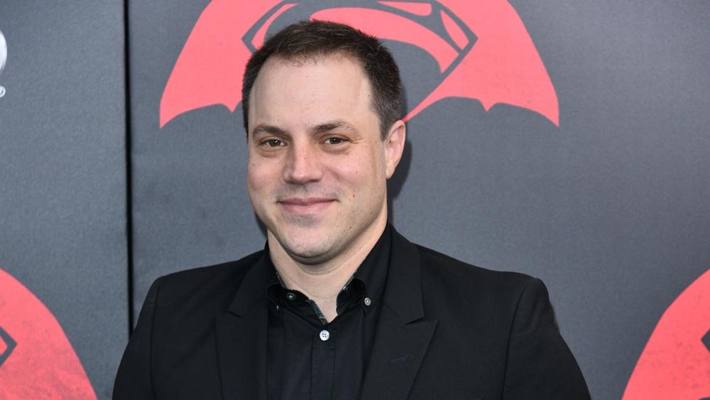 Former DC Entertainment CEO slams Geoff Johns on Twitter
