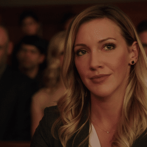 Arrow EP Confirms That Earth-1 Laurel Lance Will Return For Crisis