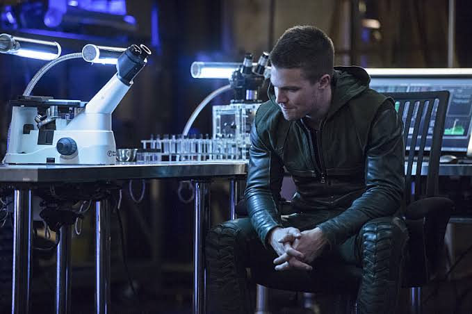 Arrow Original Pitch Reveals Changes From Script To Screen