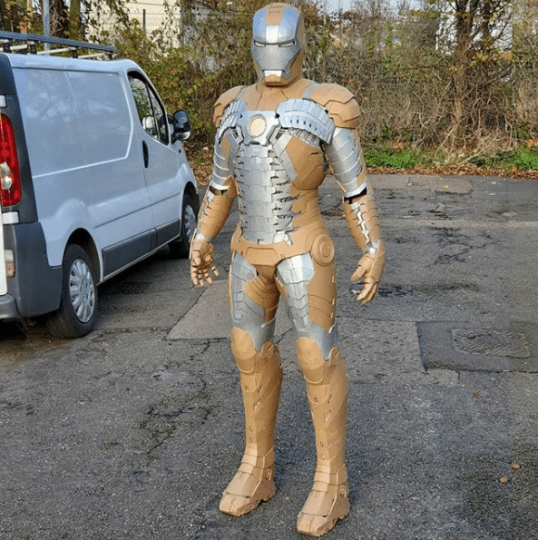 Fan Shares Ultimate Iron Man Suit Made of Cardboard