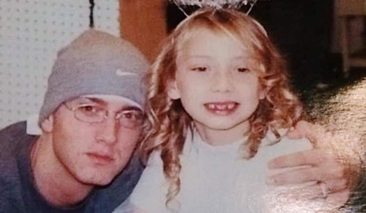 HAILIE, EMINEM’S ONLY BIOLOGICAL DAUGHTER LOOKS DROP DEAD GORGEOUS!!!