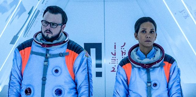 John Bradley And Halle Berry In Moonfall