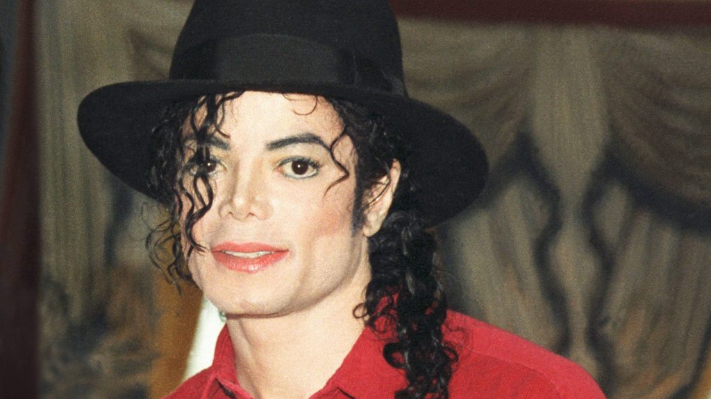 Michael Jackson’s Ghost Spotted in the Room Where He Died? Real Estate ...