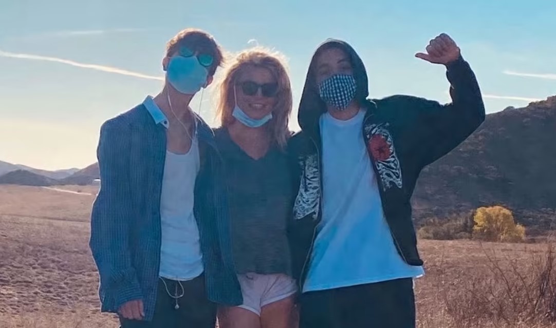 britney spears with her kids