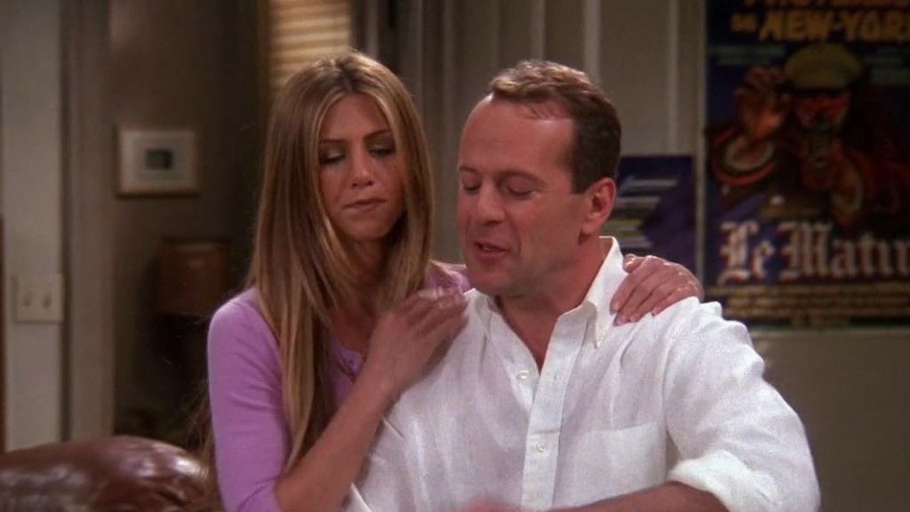 Jennifer Aniston with Bruce Willis in the Season 6 of The FRIENDS