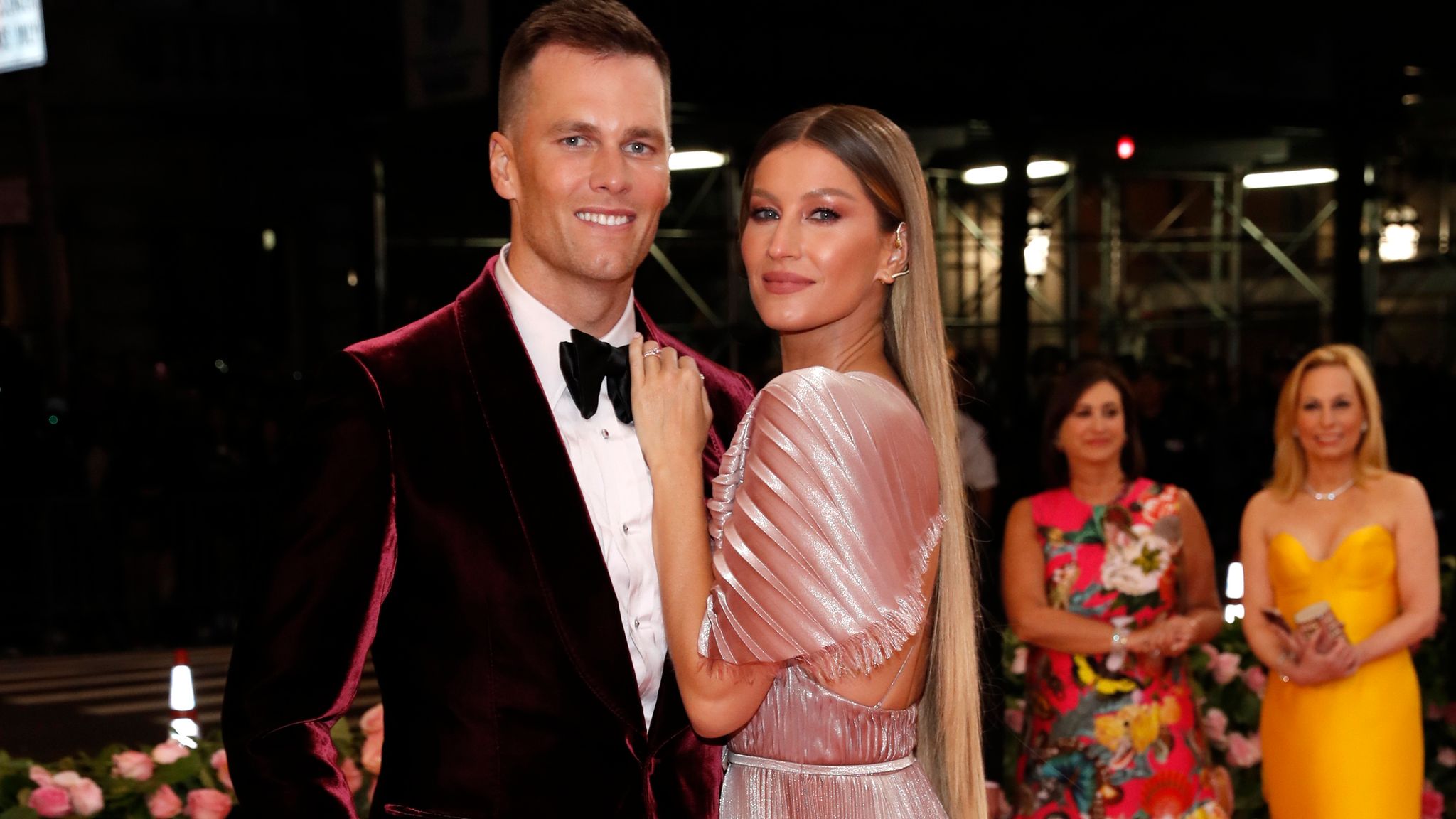 Tom Brady and Gisele Bündchen reportedly hire divorce attorneys