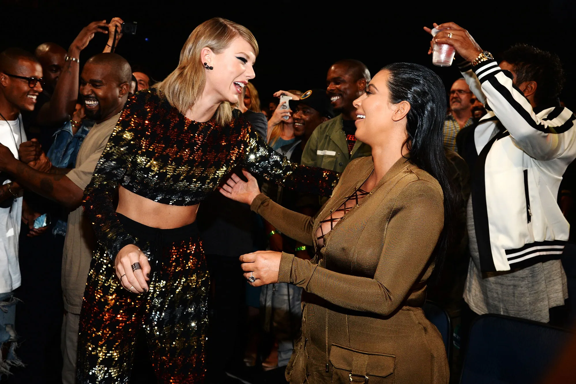 Kim Kardashian and Taylor Swift secretly friends