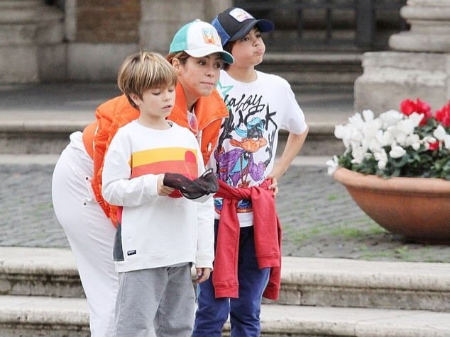 Shakira and her sons having a day out in Rome
