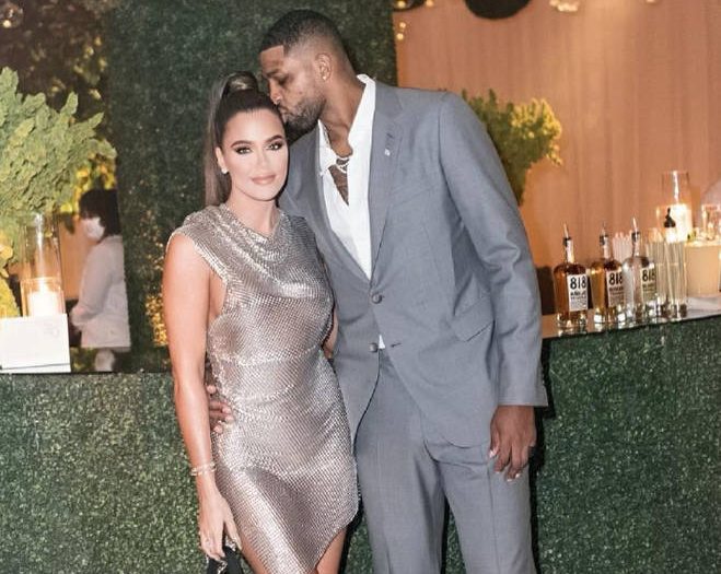 Kim Kardashian Supports Khloe After Tristan Thompson's Mom's Death –  Hollywood Life