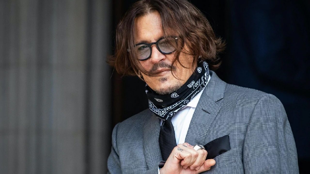 I was chasing a giant cockroach': Johnny Depp's Outlandish Explanation ...