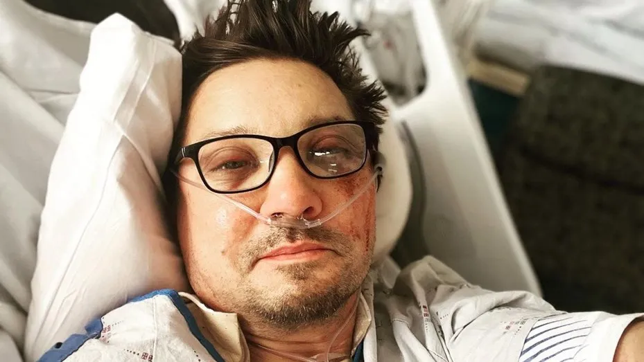 Jeremy Renner shared a selfie of his from him hospital bed