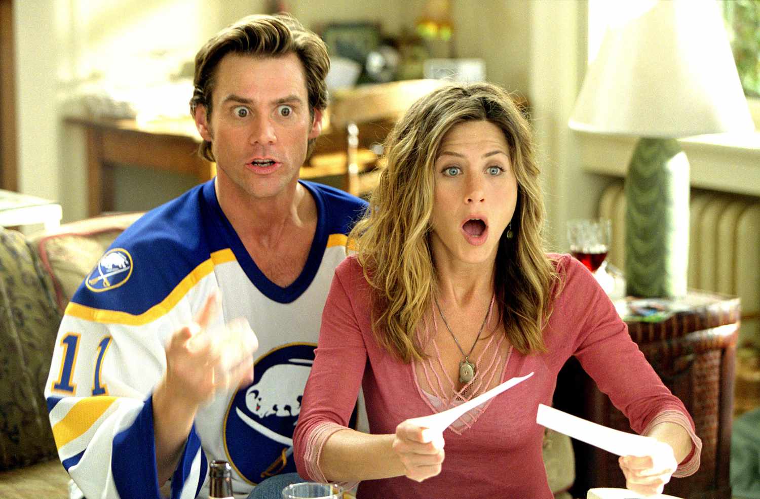 Jim Carrey and Jennifer Aniston in Bruce Almighty