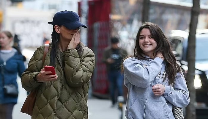 Suri Cruise and Katie Holmes