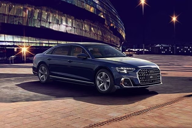  Audi A8