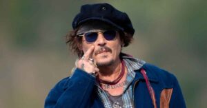 Johnny Depp Reportedly Planning To Buy $1.2M English Tavern, Start His Own Business Empire Outside USA