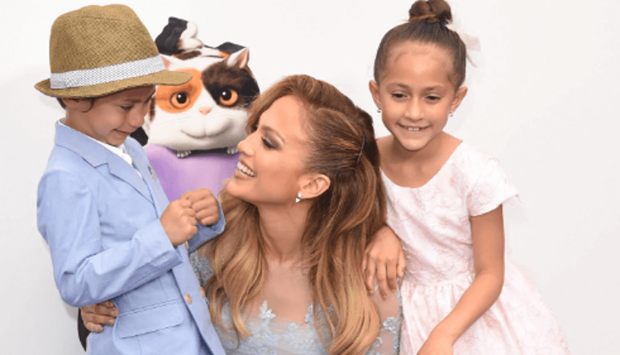 Jennifer Lopez with her Twins 