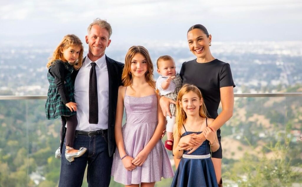 Jason Varsano and Gal Gadot, along with their four daughters