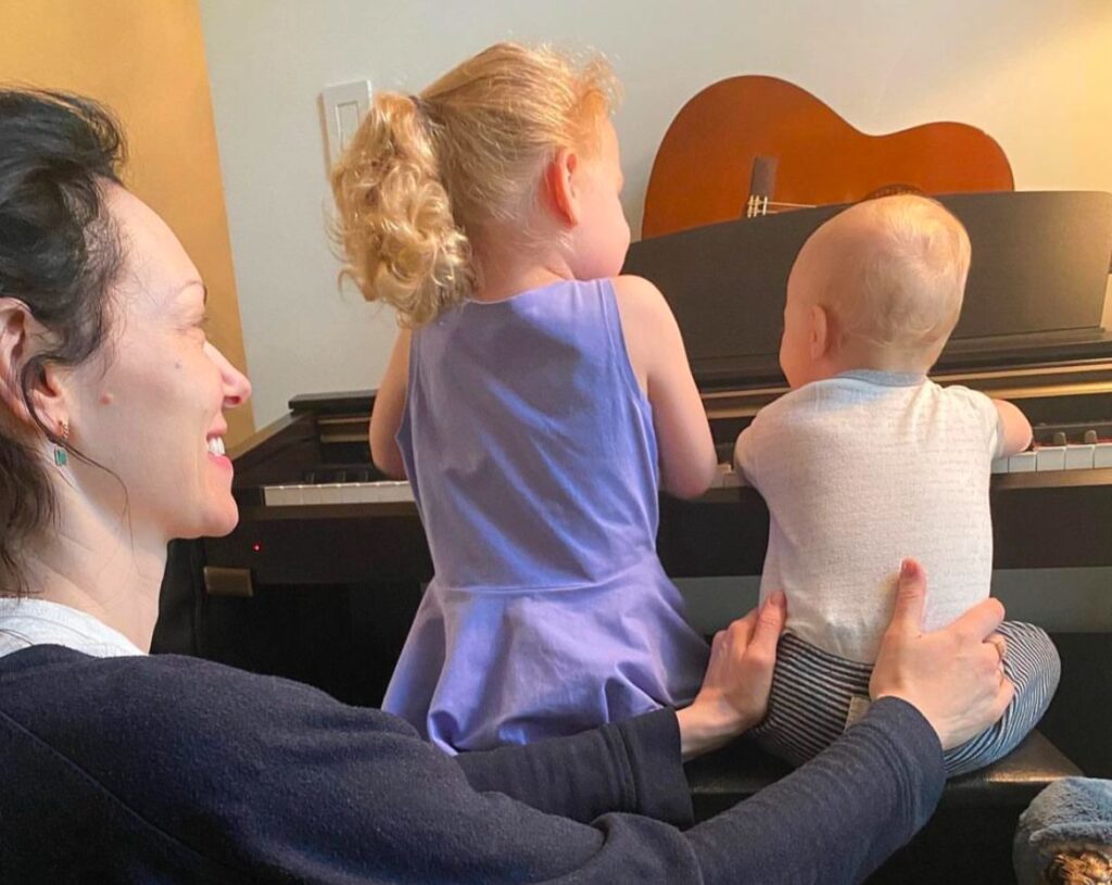 Laura Prepon with her kids