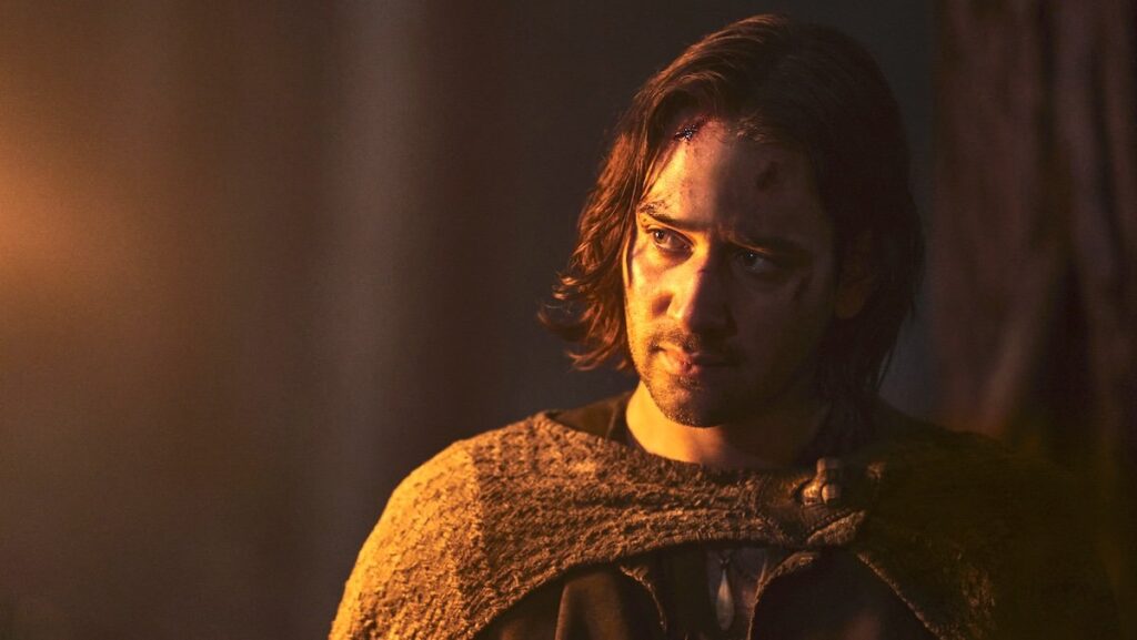 Maxim Baldry as Isildur in The Rings of Power 