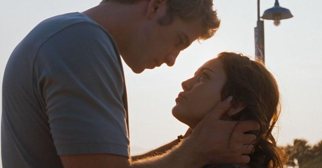 Liam Hemsworth and Miley Cyrus in The Last Song