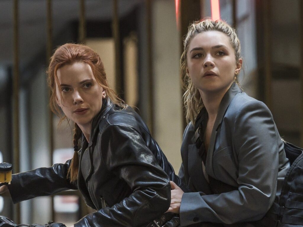 Florence Pugh and Scarlett Johansson 