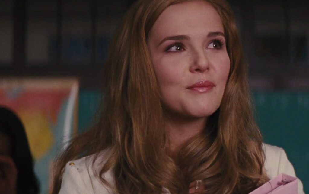 Zoey Deutch in Beautiful Creatures